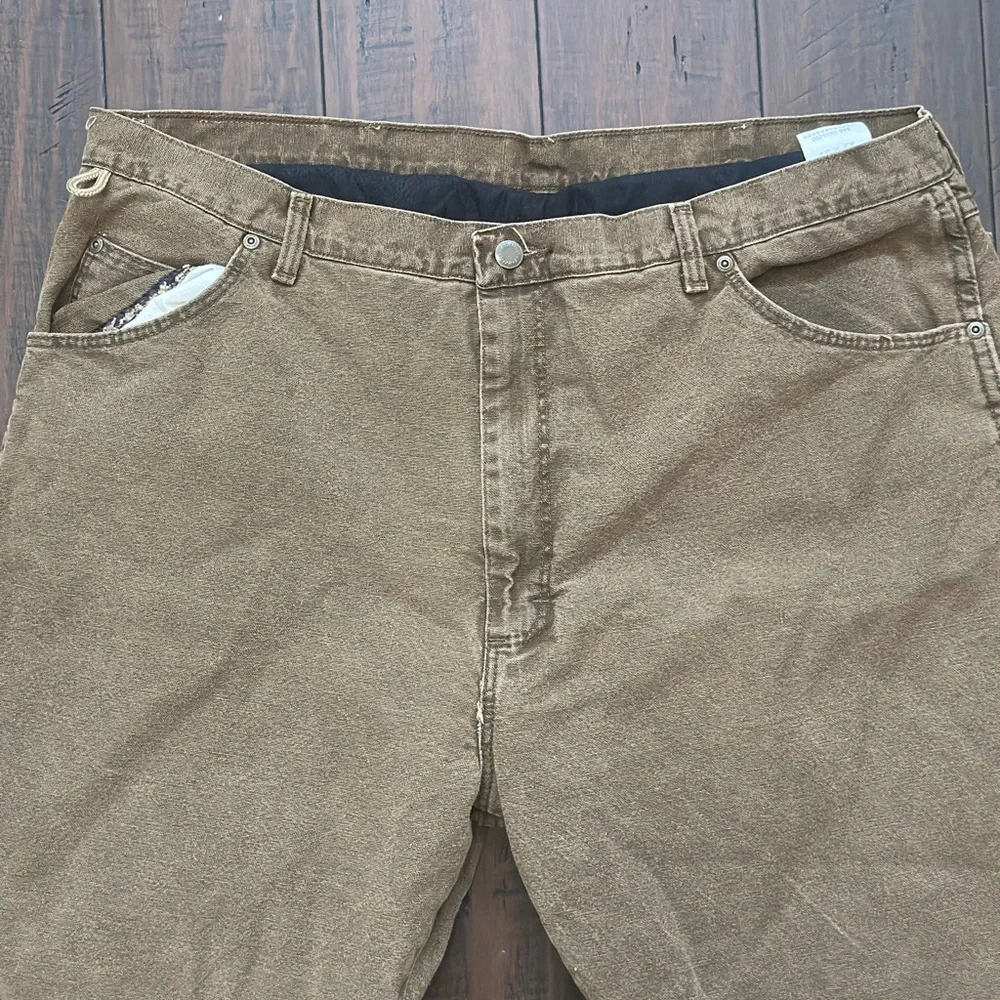 Wrangler Men's Khaki Chinos